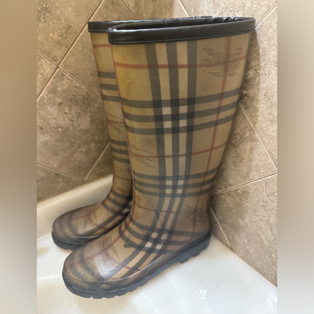 Burberry Rainboots